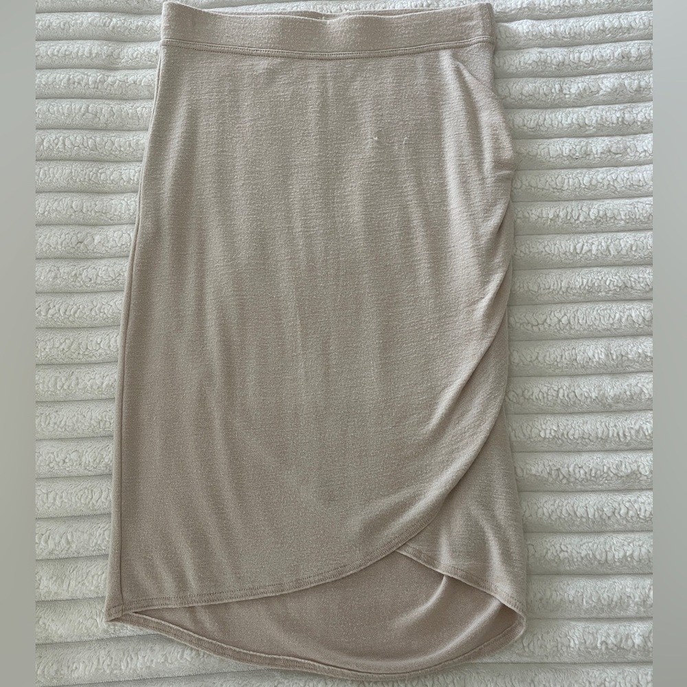 Artizia Wilfred Free Cream Tyra Faux Wrap Stretch Knit Midi Pencil Skirt Size M